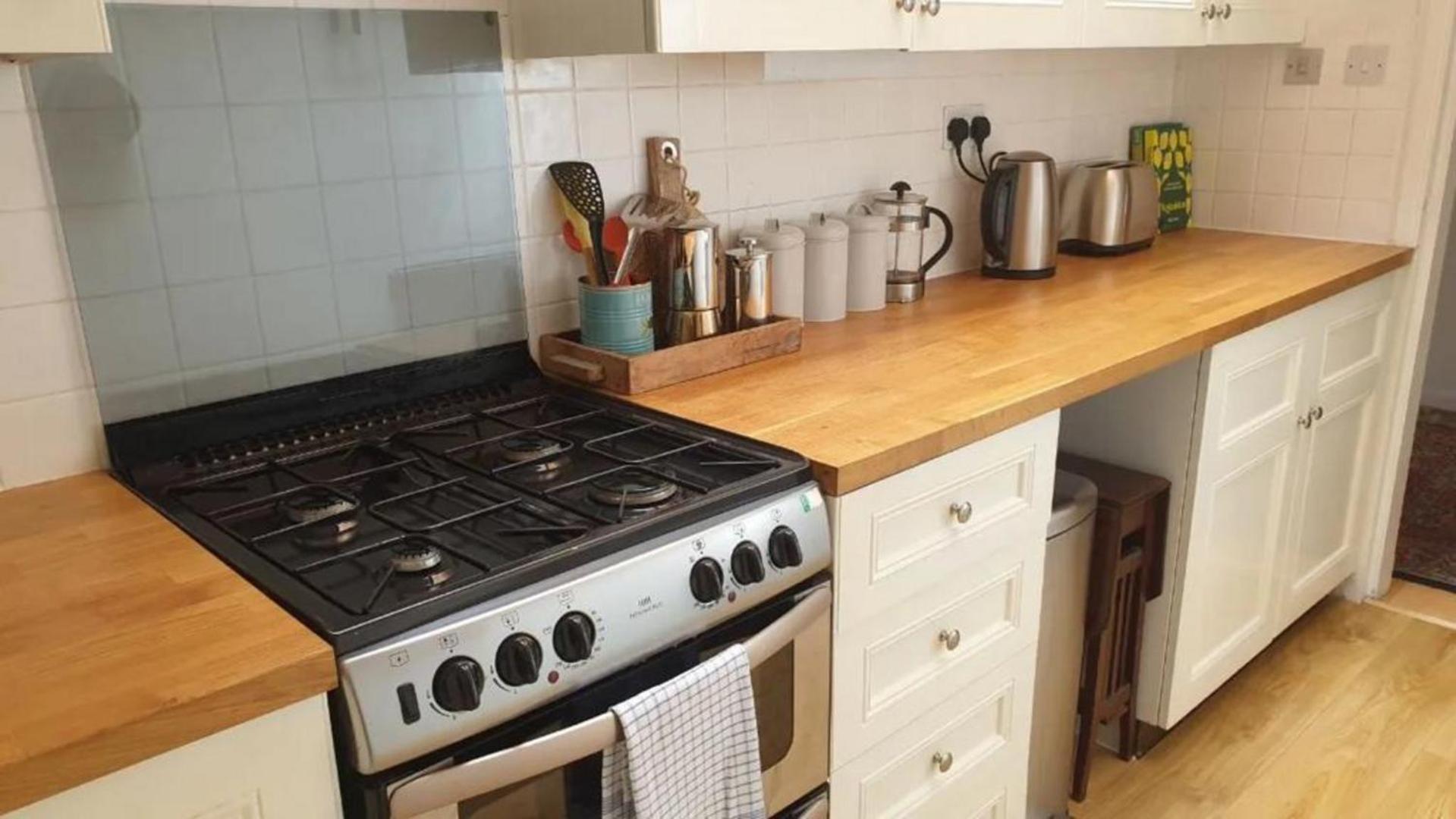 Charming 3 Bedroom Apartment In The Heart Of Vibrant Old Town EDI Exteriér fotografie